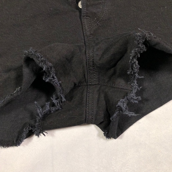 Levi’s Ribcage Black raw hem shorts button fly - Picture 8 of 8